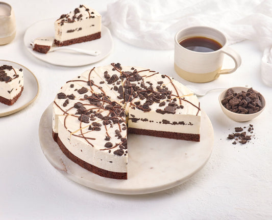 Cookies & Cream Cheesecake 2.2kg Pre Cut 14 Portions