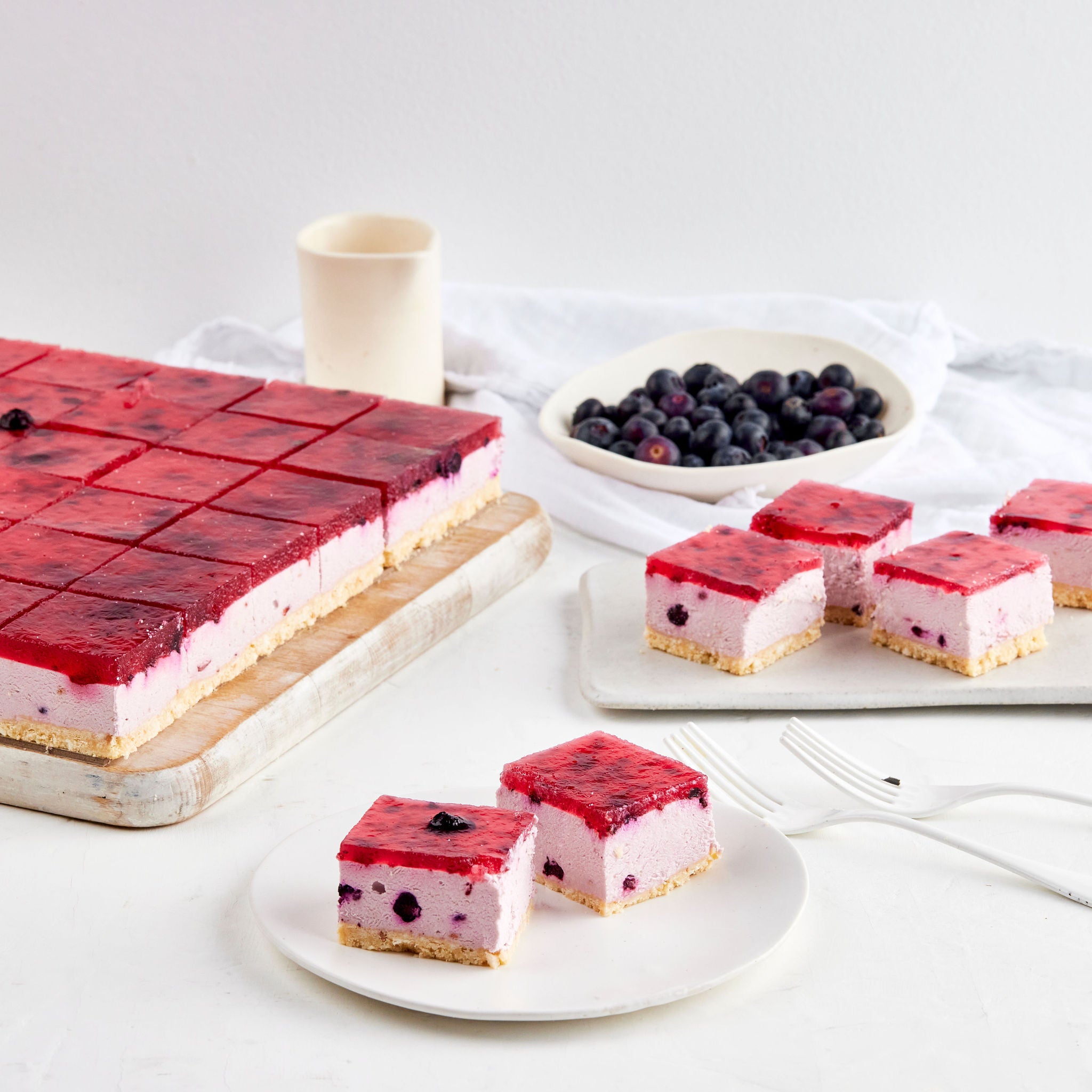 Wildberry Cheesecake Tray 2.9kg
